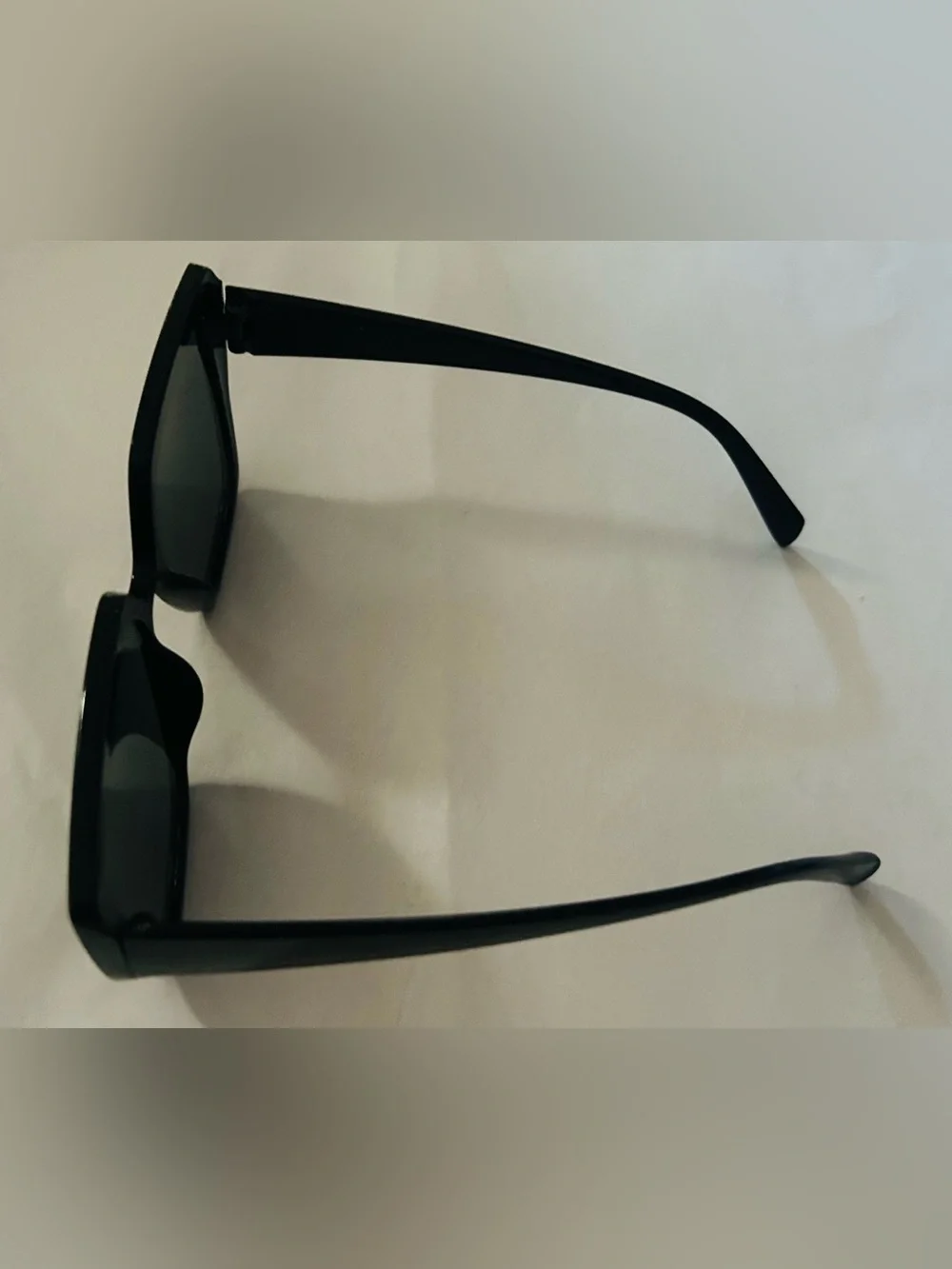 New Large Women’s Sunglasses Black Frames
